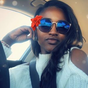 Meet your Posher, Janae